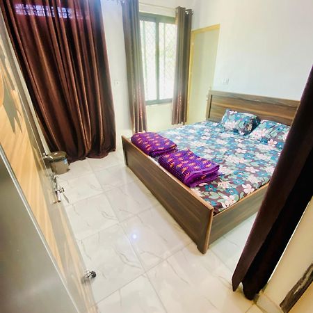 Nirupam Sadan Homestay Vrindāvan المظهر الخارجي الصورة